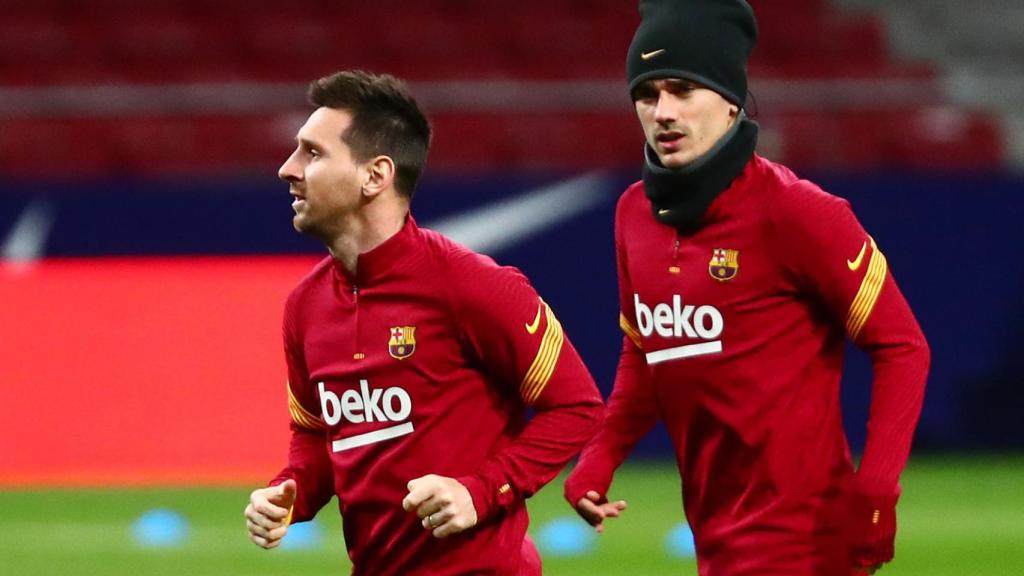 Messi y Griezmann calientan en el Wanda Metropolitano