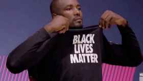 Serge Ibaka, con una camiseta reivindicativa del movimiento 'Black Lives Matter'. Foto: Twitter (@sergeibaka)