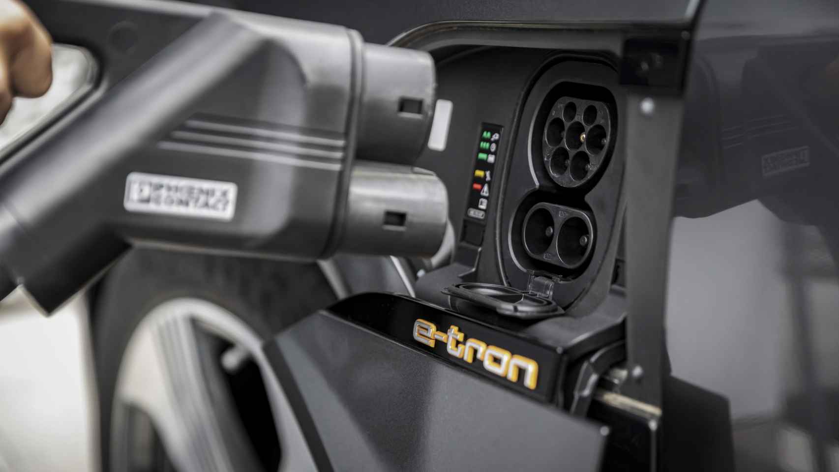 El Audi e-tron admite cargas de hasta 150 kW.