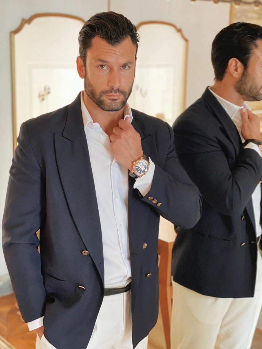 El guardia civil ha fichado por una agencia de modelos especializada en 'influencers'.