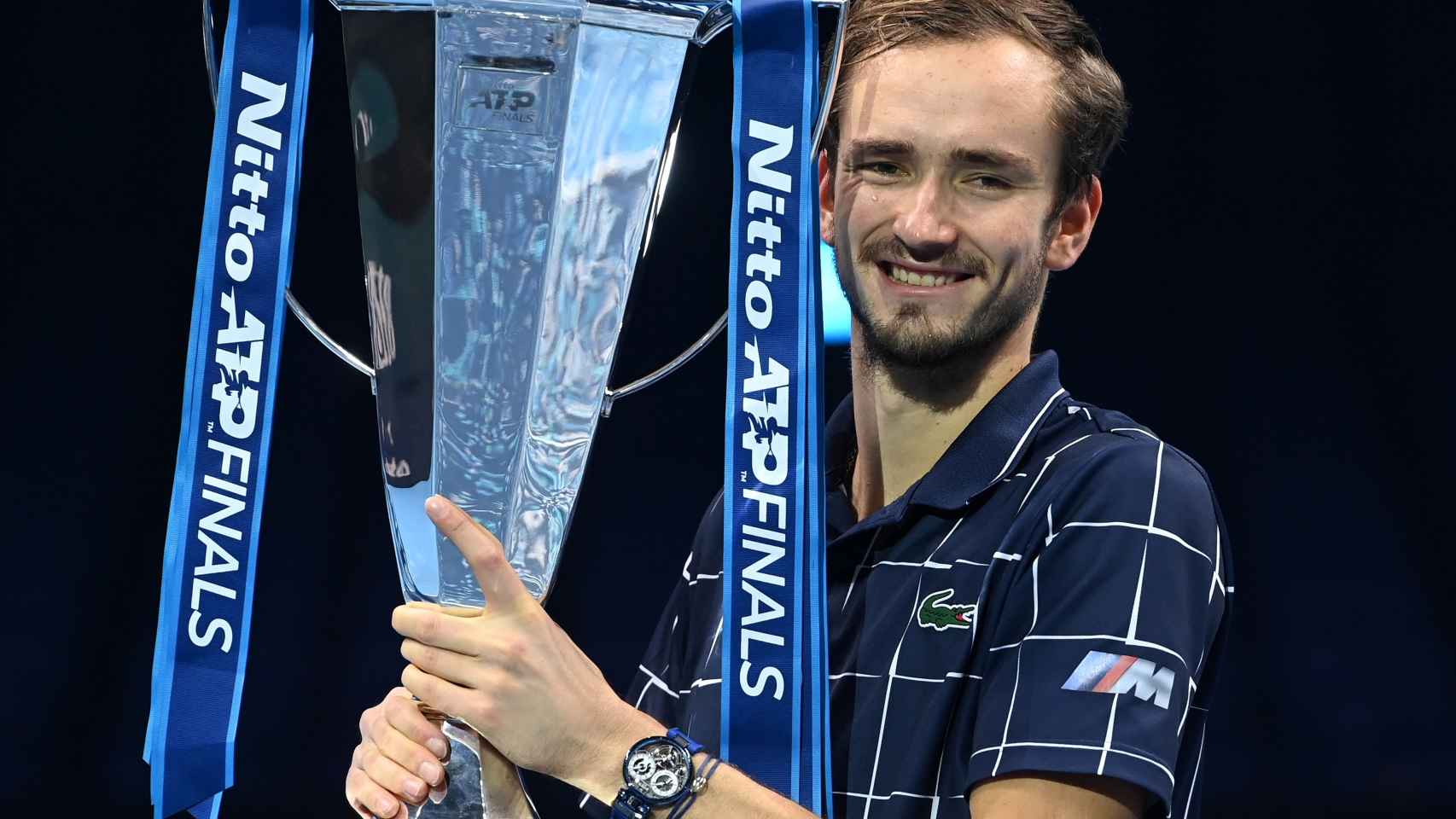 Medvedev con su trofeo de las ATP Finals
