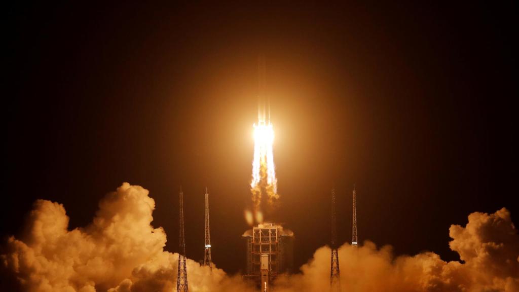 Lanzamiento de la misión Chang'e-5