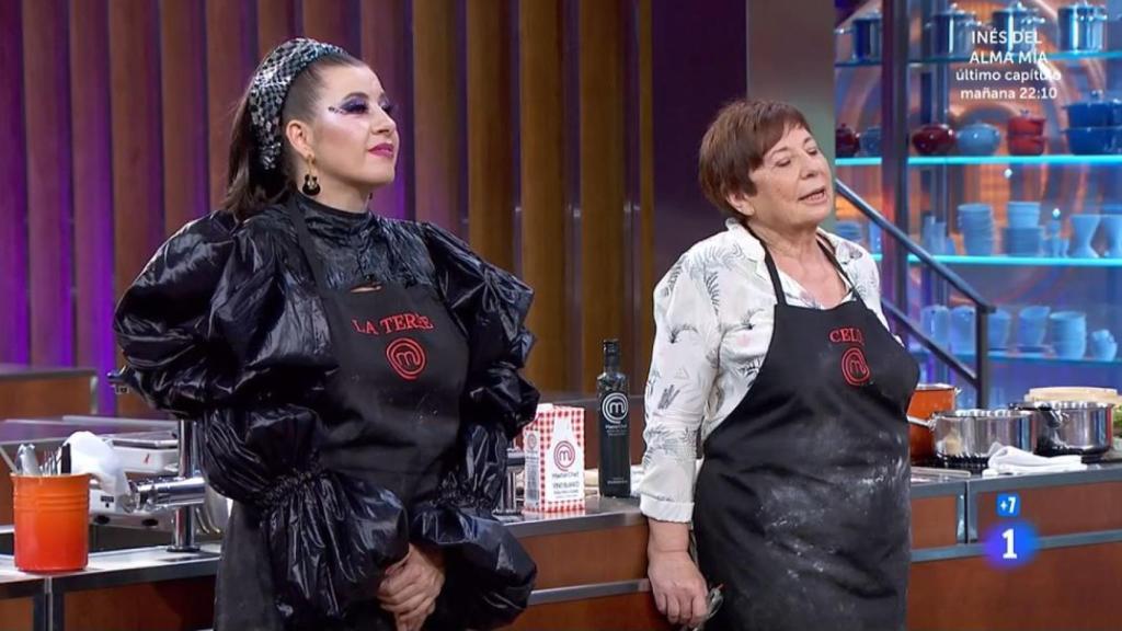 Celia Villalobos durante su duelo con La Terremoto de Alcorcón.
