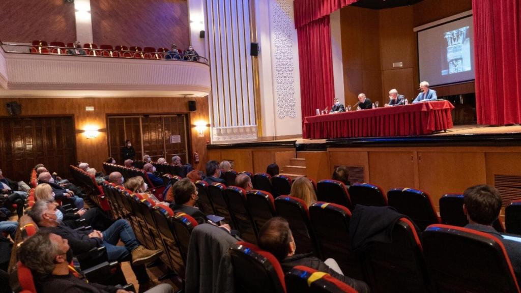 Presentación del libro 'Valencià, Desperta'.