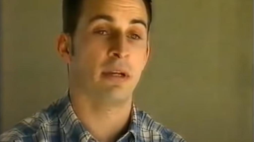 Una imagen de Santiago Abascal, de joven, durante una emisión del programa 'Informe Semanal'.