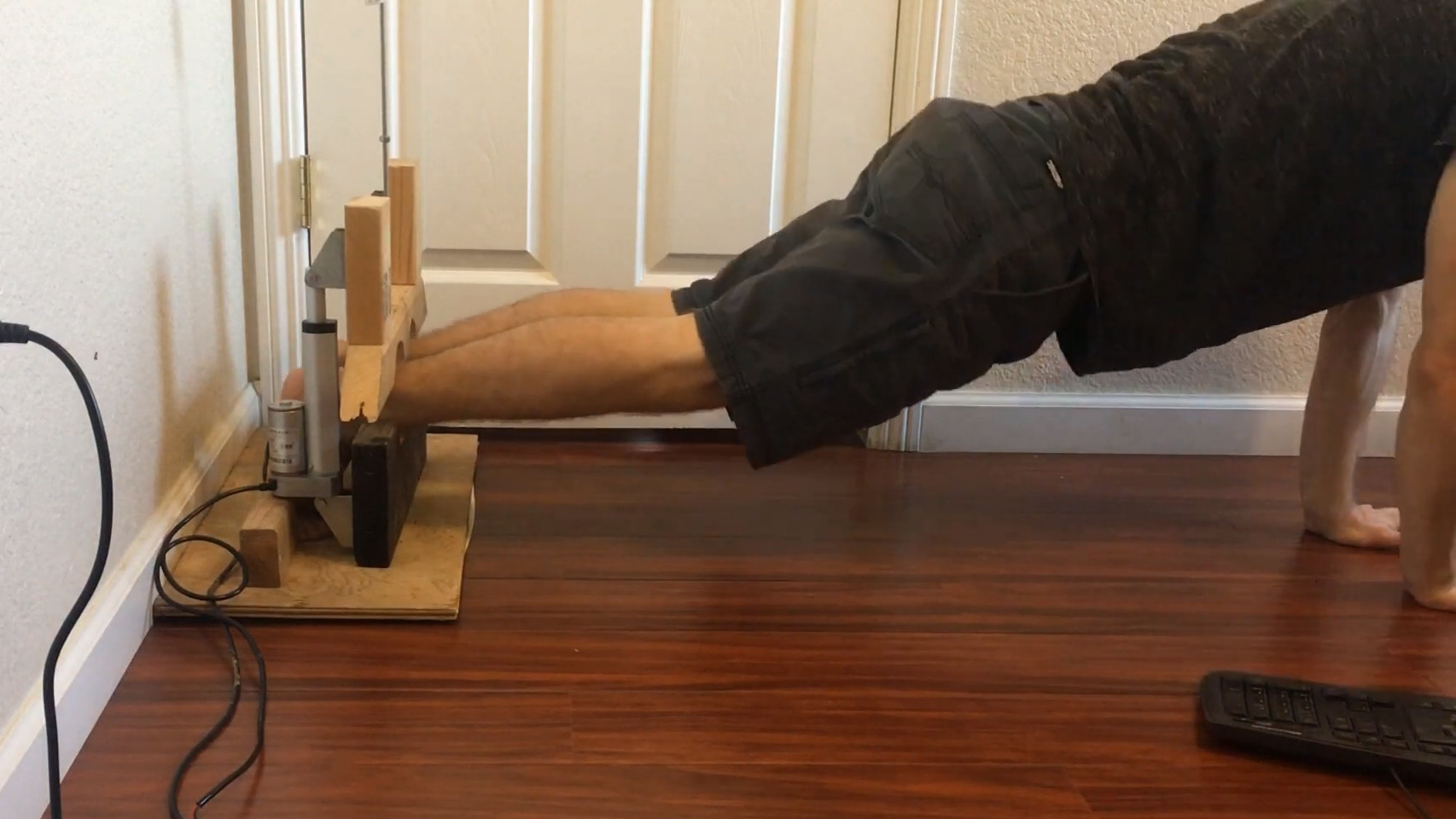 El robot de 'tortura' para hacer flexiones