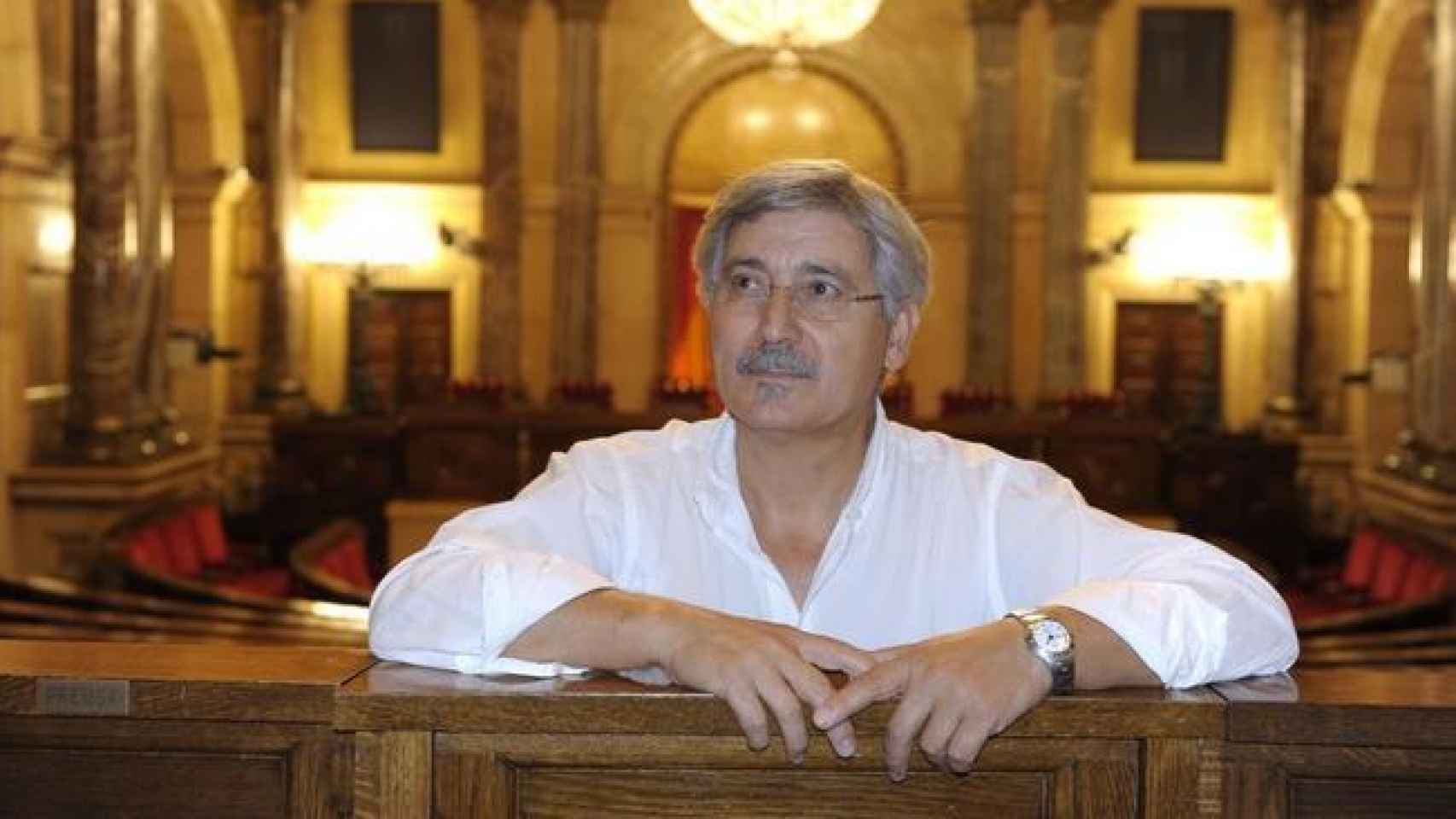 Antonio Robles, en el Parlamento de Cataluña.