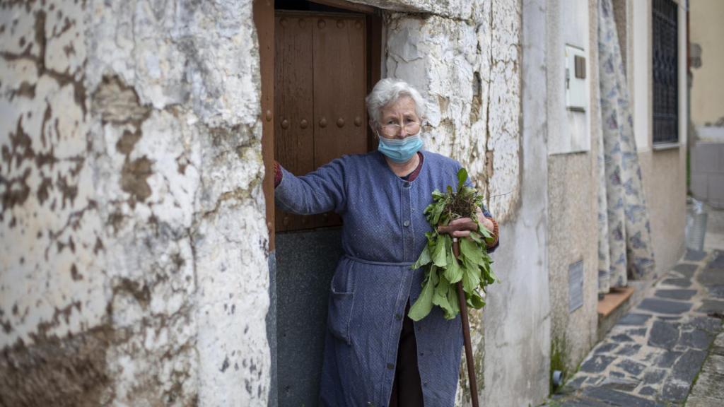 Dolores, 79 años, prefiere que la vacuna se la ponga antes el gobierno.