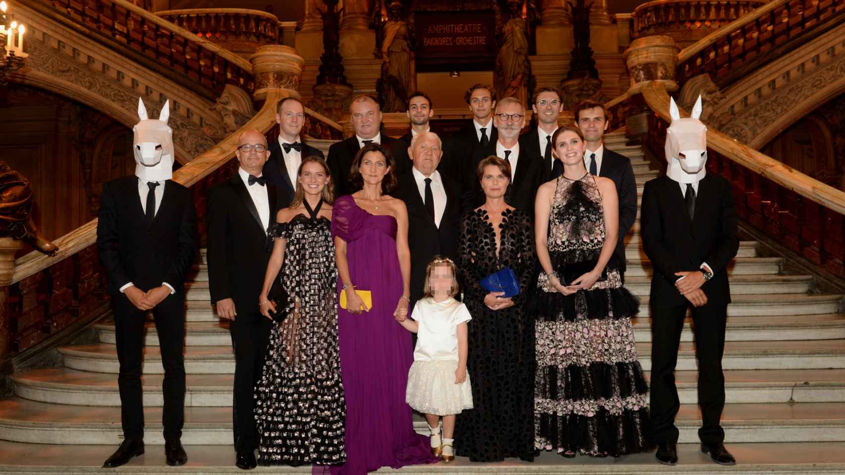 Philippe Cassegrain, junto a su familia, en el 70 aniversario de Longchamp.