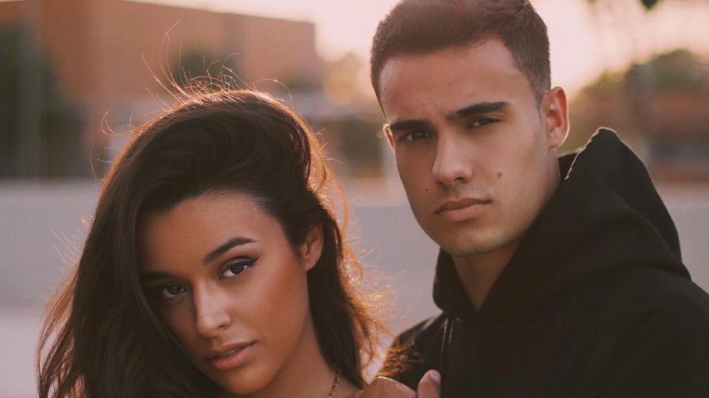Sergio Reguilón & Marta Díaz 😍 Fotos de parejas romanticas, Pareja de