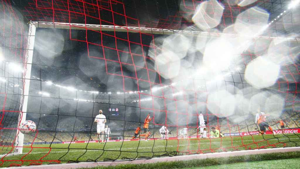 Un copo de nieve en la cámara que inmortalizó uno de los goles del Shakhtar Donetsk al Real Madrid en Kiev
