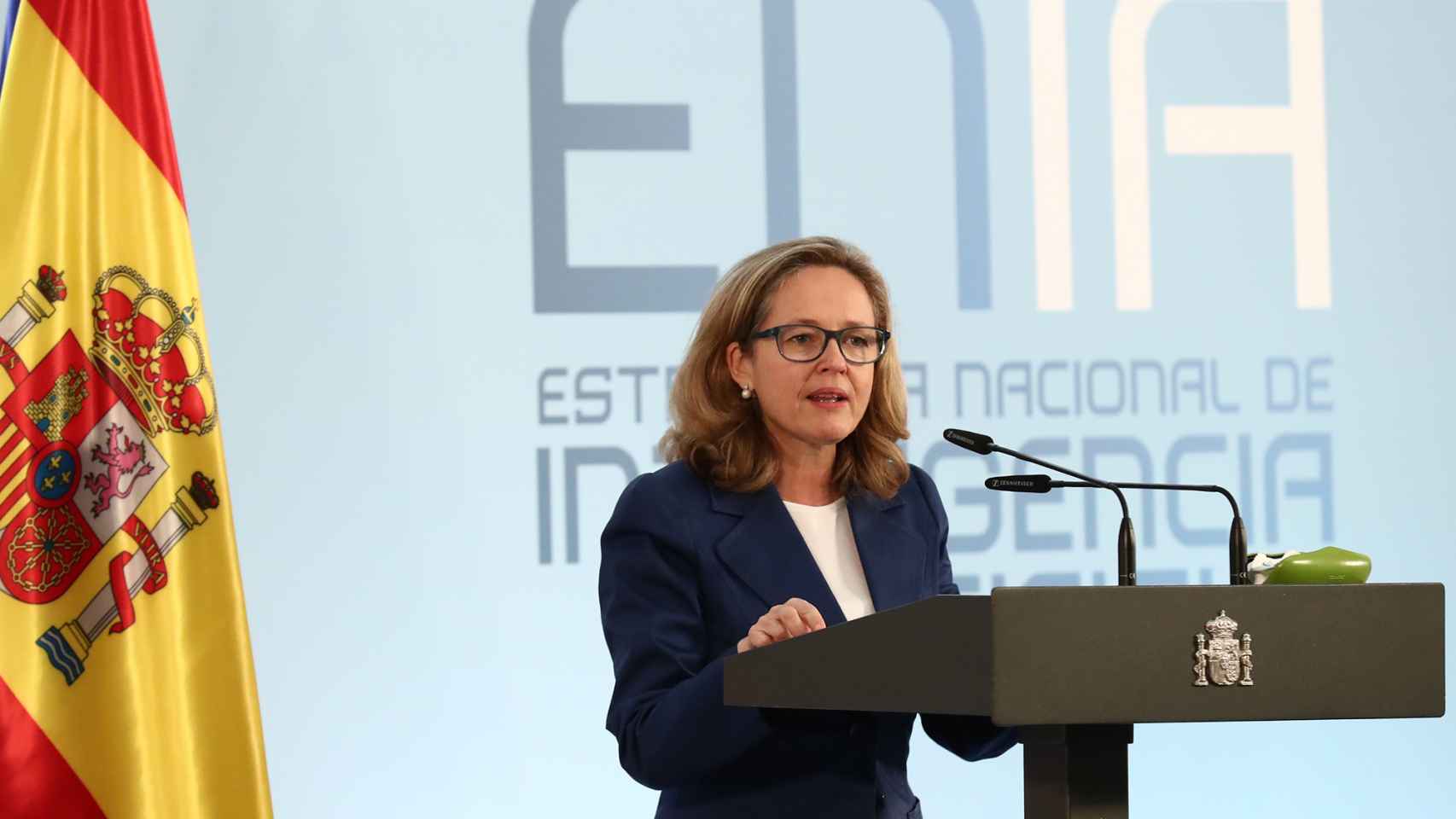 La vicepresidenta tercera y ministra de Asuntos Económicos y Transformación Digital, Nadia Calviño, durante la presentación de la ENIA