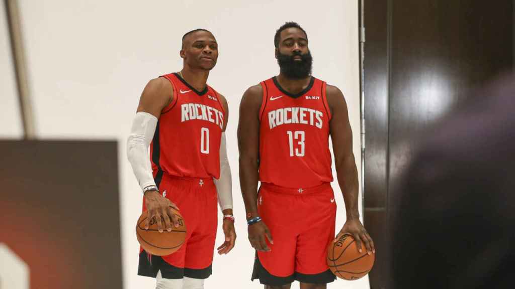 Russell Westbrook y James Harden, con los Houston Rockets