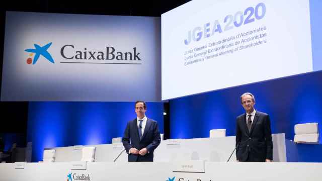 Jordi Gual, presidente de CaixaBank y Gonzalo Gortázar, consejero delegado.