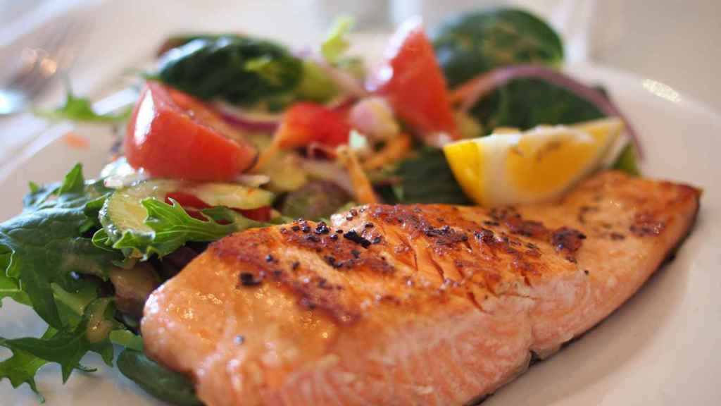 La grasa juega un papel fundamental en nuestro organismo, en especial las insaturadas, que pueden encontrarse, por ejemplo, en el pescado azul.