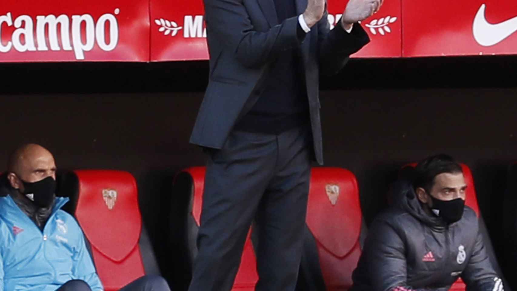 Zinedine Zidane, durante el partido ante el Sevilla