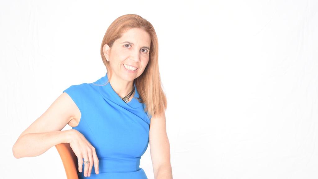 Nuria Oliver, co-fundadora y vicepresidenta del Laboratorio Europeo para los Sistemas de Inteligencia y Aprendizaje (ELLIS), y académica de la Real Academia de Ingeniería.