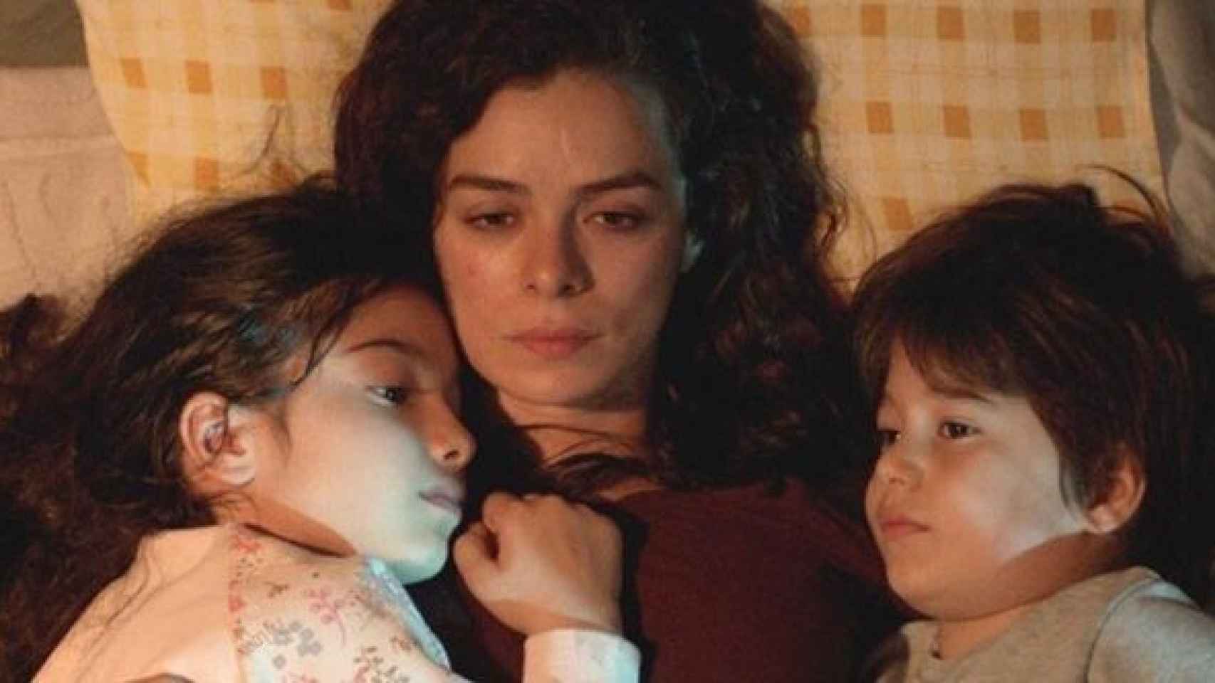 Kübra Süzgün interpreta a la hija de Bahar en 'Mujer'.