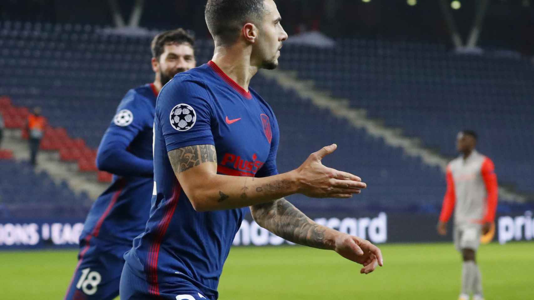 Mario Hermoso celebra su gol con el Atlético de Madrid