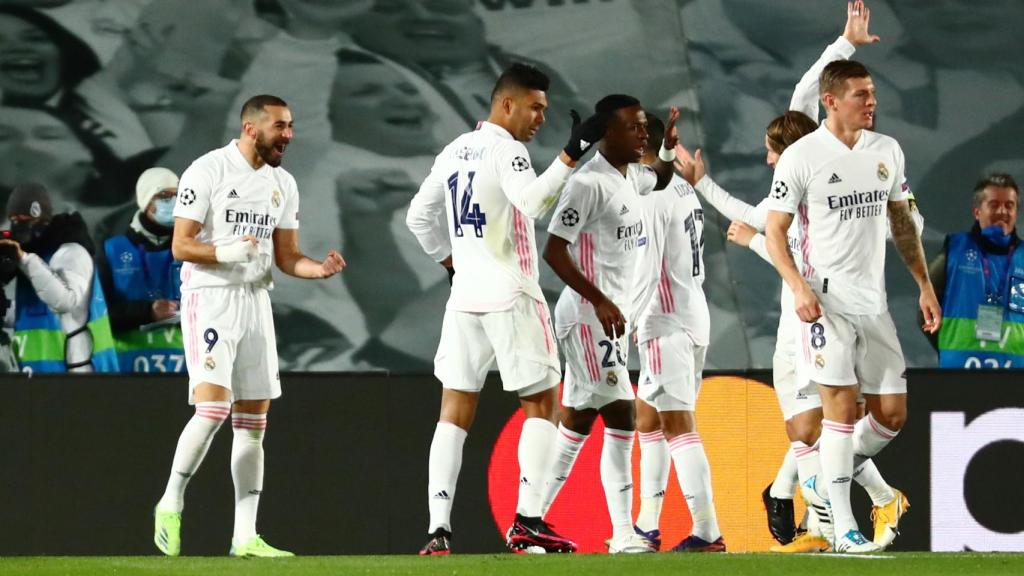 Los jugadores del Real Madrid celebran un gol al Borussia
