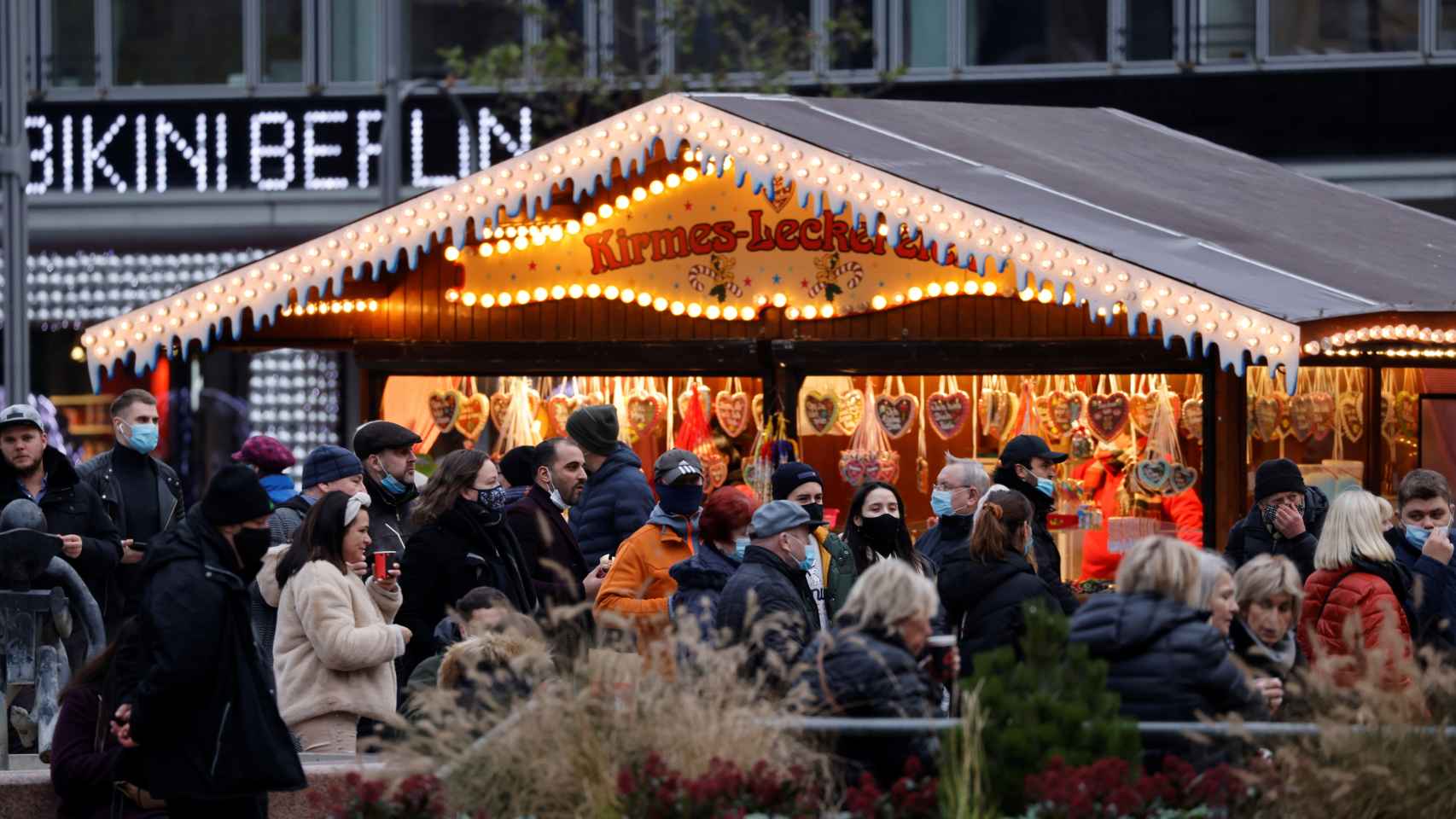 Mercado navideño en Berlín en plena pandemia de la Covid-19.