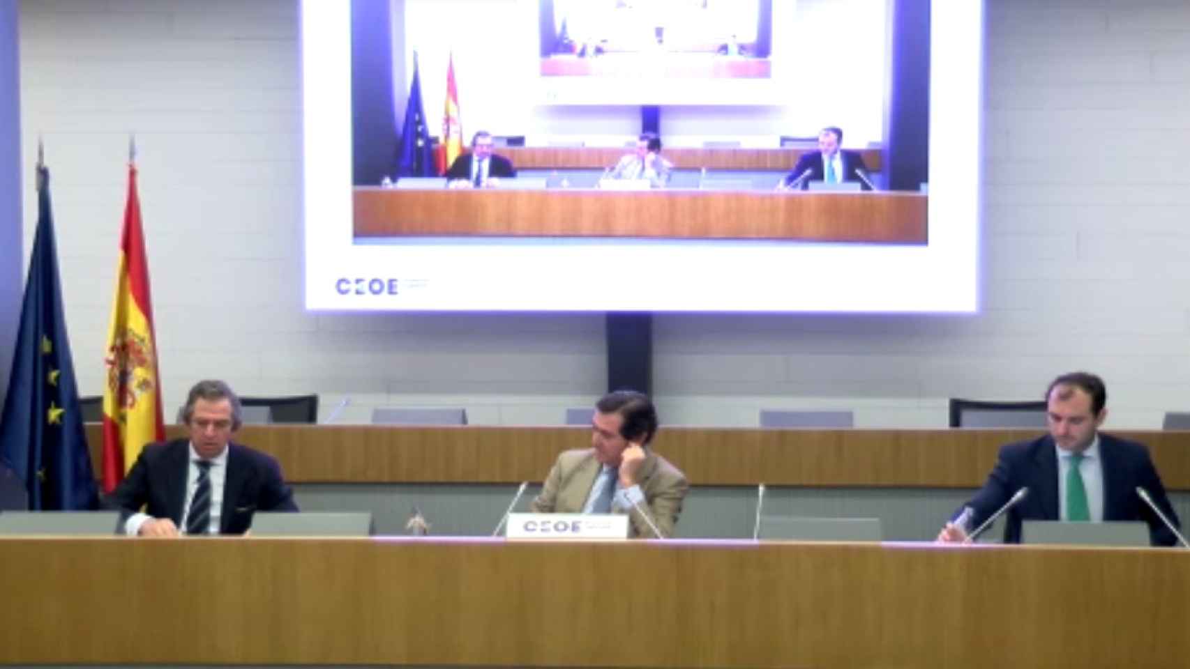 El presidente de la CEOE, Antonio Garamendi, el vicepresidente, Íñigo Fernández de Mesa, y el jefe de la Oficina de Proyectos Europeos, Luis Socías.