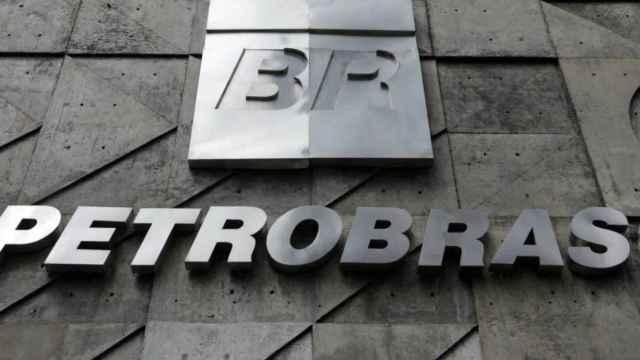 Petrobras vende cuatro campos de gas natural a Eagle por 2.620 millones de euros