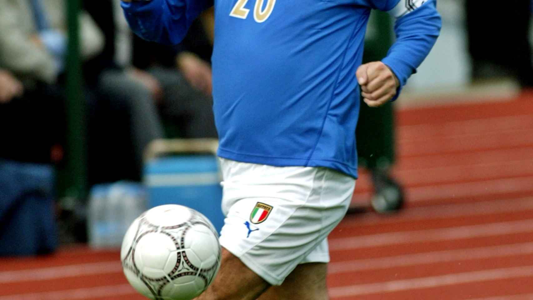 FILE PHOTO: ITALIAN SOCCER LEGEND PAOLO ROSSI CONTROLS THE BALL IN SOFIA