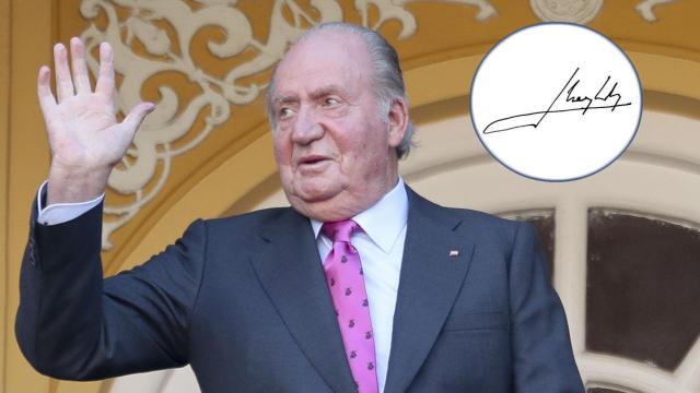 Juan Carlos I junto a su firma con la que ha felicitado la Navidad a los españoles.