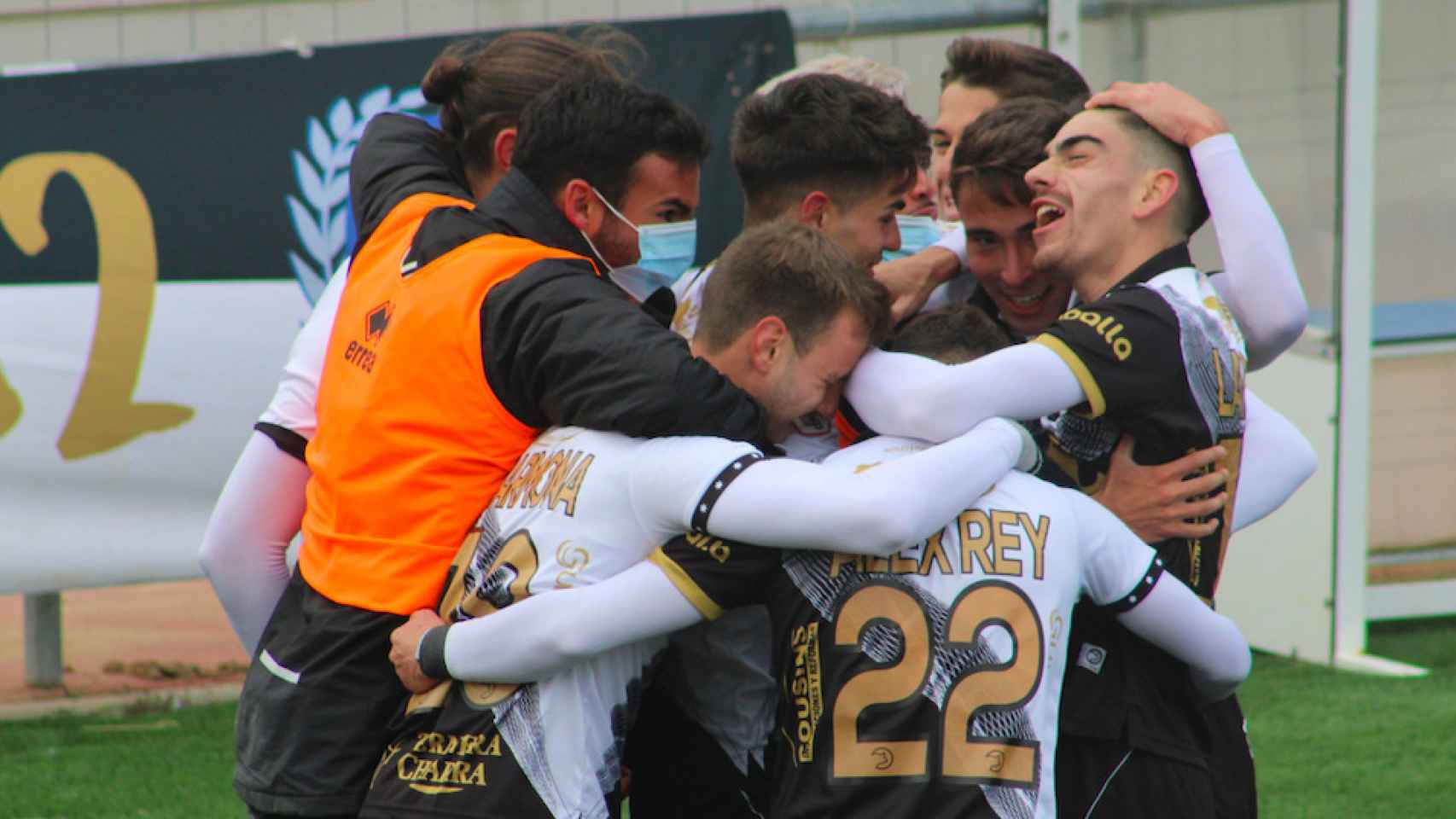 Unionistas de Salamanca CF celebran un gol