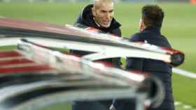Saludo de Zidane y Simeone antes del Derbi