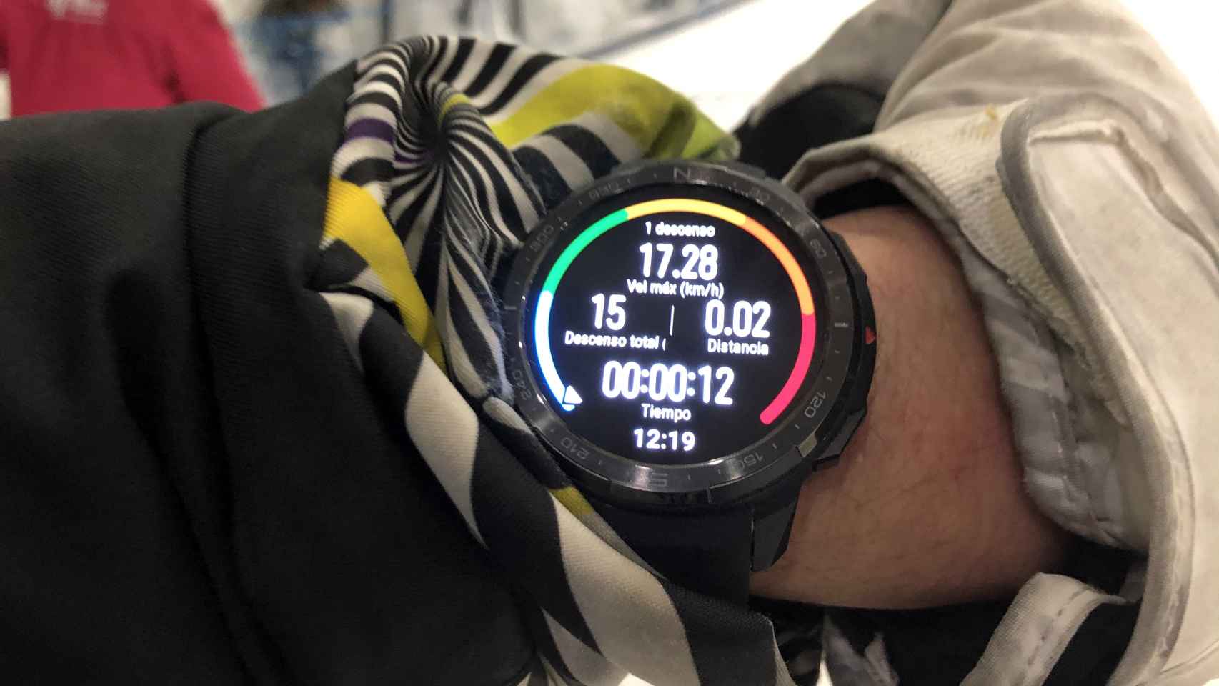 EL Honor Watch GS Pro muestra desde la velocidad hasta la distancia recorrida.