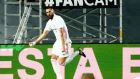 Karim Benzema celebra su primer gol al Athletic Club