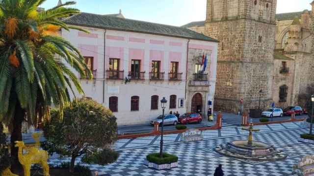 Plaza del Pan de Talavera con la Colegial al fondo. Foto: Ayuntamiento