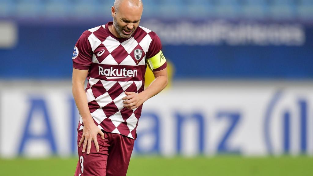 Andrés Iniesta se lesiona en Japón