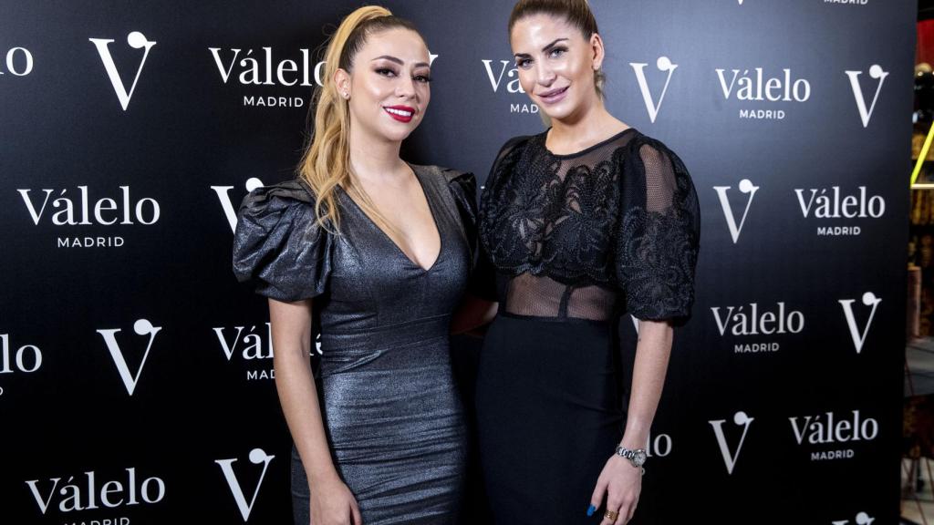 Mar Torres y Valeria López en la tienda Válelo Madrid.