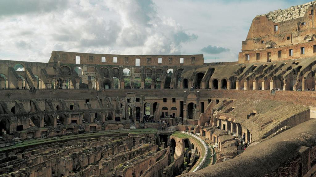 Interior del Coliseo romano.