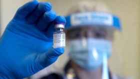 La vacuna de Pfizer-BioNTech contra la COVID-19 se pondrá por primera vez en España este domingo en Guadalajara