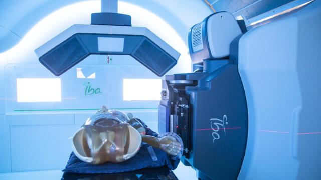 La terapia de protones cumple un año en España así funciona la