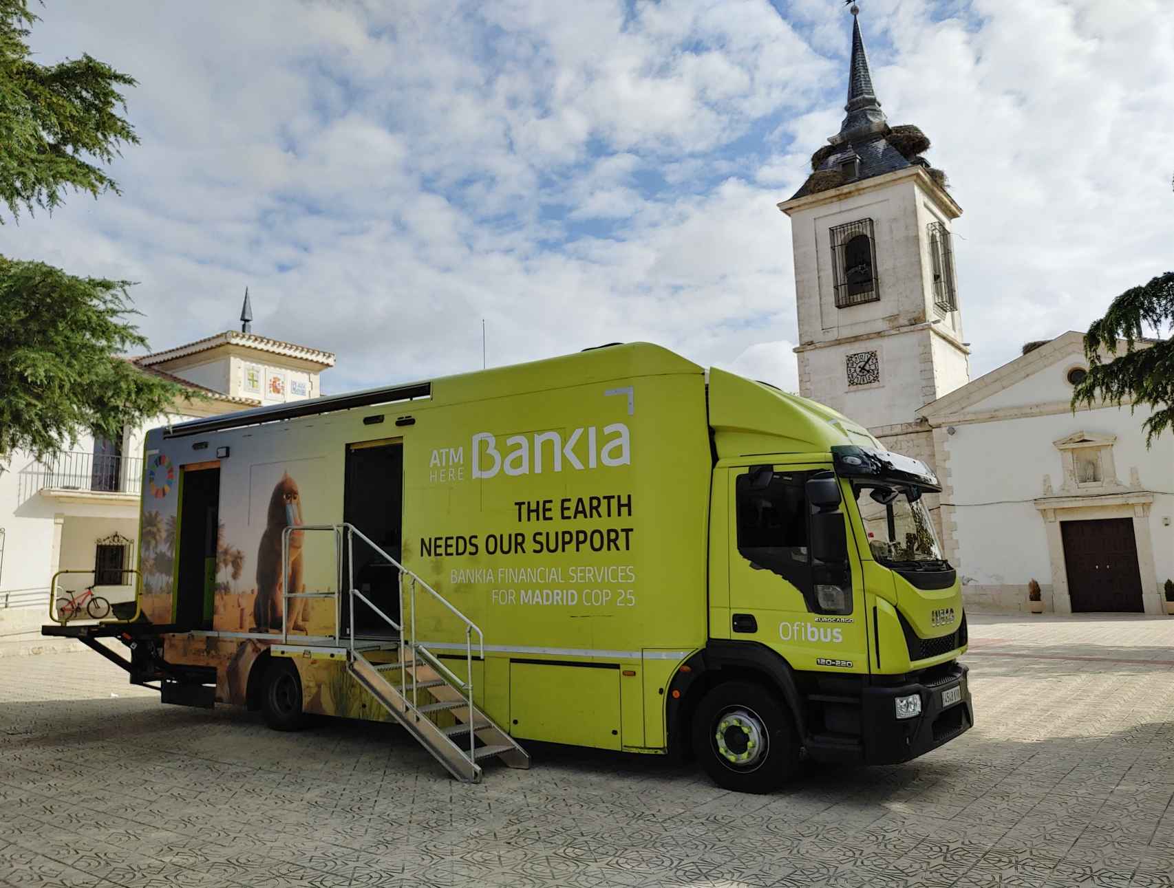 El autobús de Bankia que es una oficina bancaria itinerante.