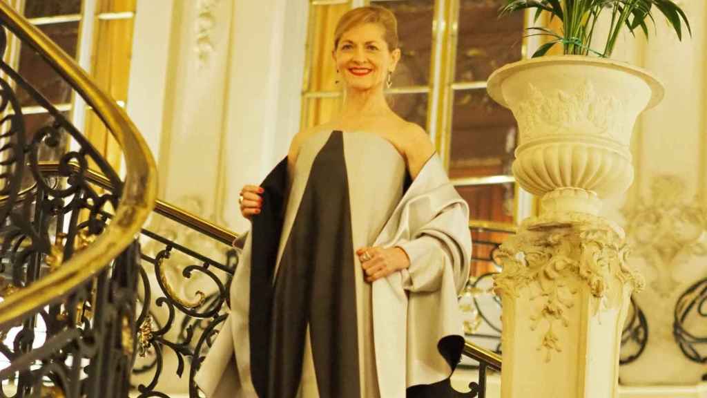 Azucena de la Fuente deslumbra con su estilismo 'made in spain' en la gala Prenamo