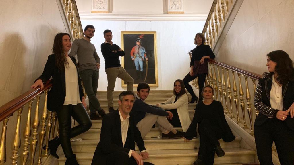 García-Aranyos, junto con el equipo de Endeavor España, en el Palacio de Linares (Madrid).