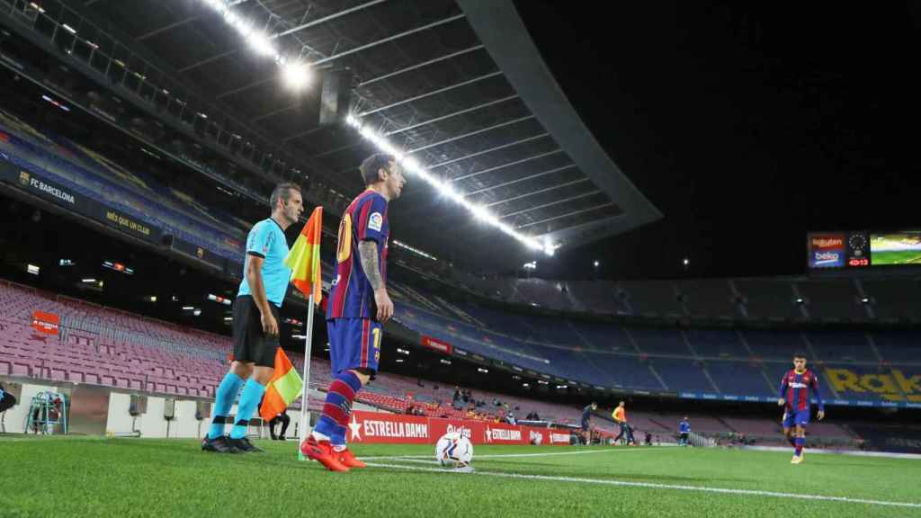 Leo Messi, en el Camp Nou vacío por el coronavirus