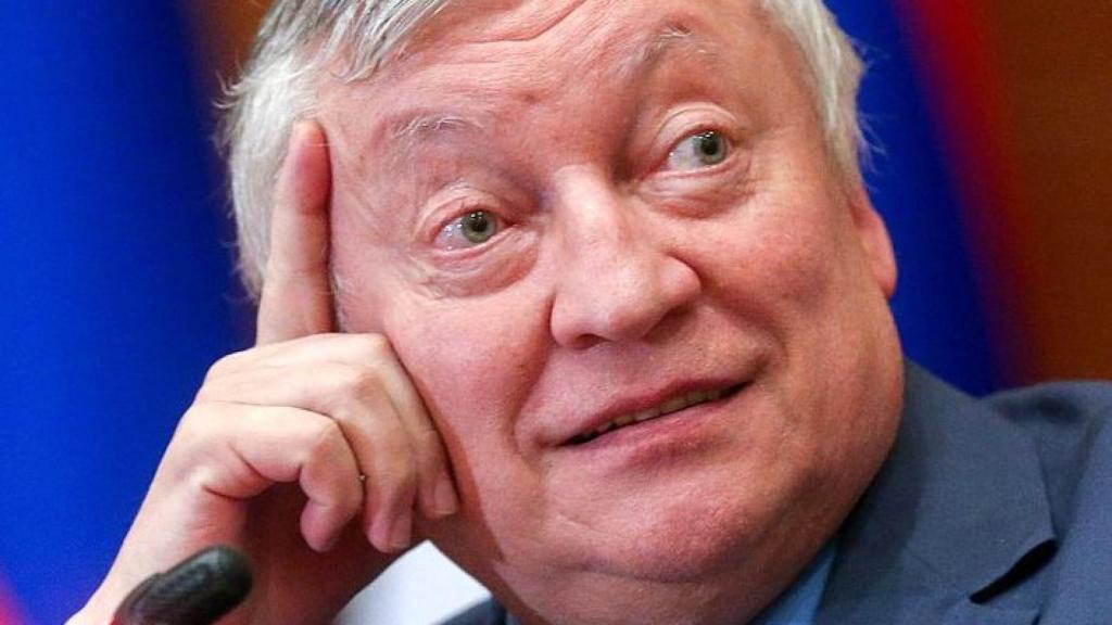 Anatoli Karpov.