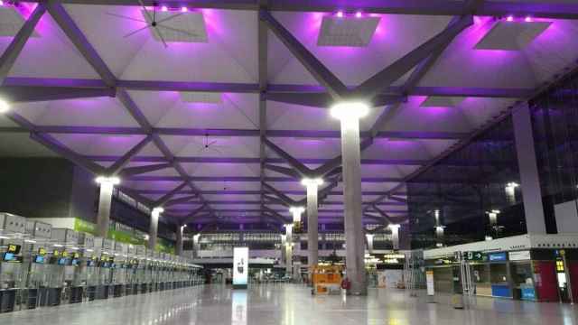 Sistema lumínico instalado en el aeropuerto de Málaga.