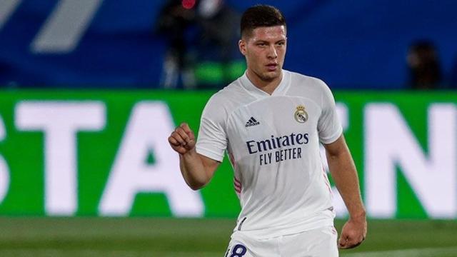 Luka Jovic, durante un partido