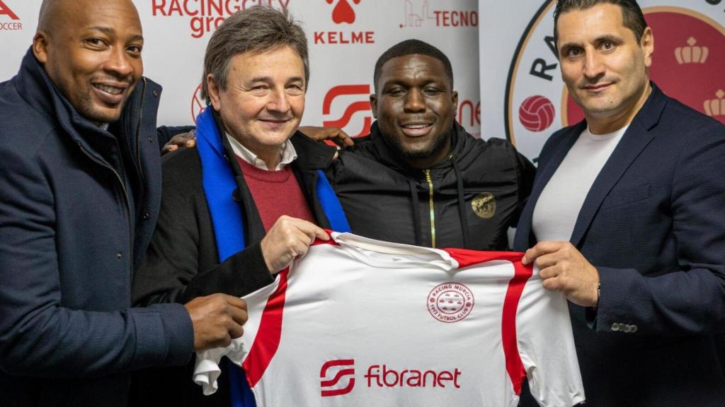 Royston Drenthe ficha por el Racing Murcia