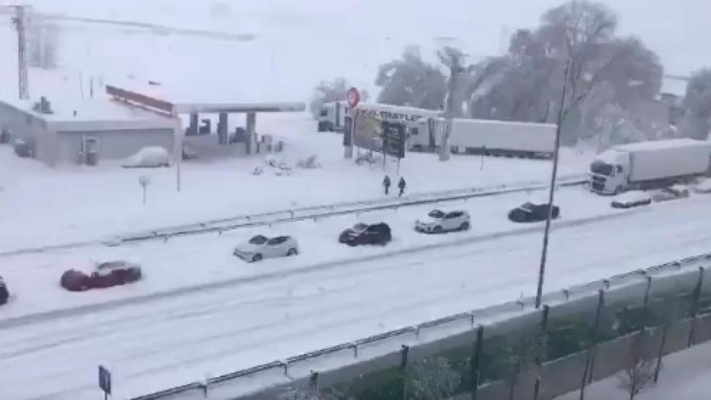 El colapso de la M-506, en Pinto, el municipio del sur de Madrid donde Laura ha estado atrapada.