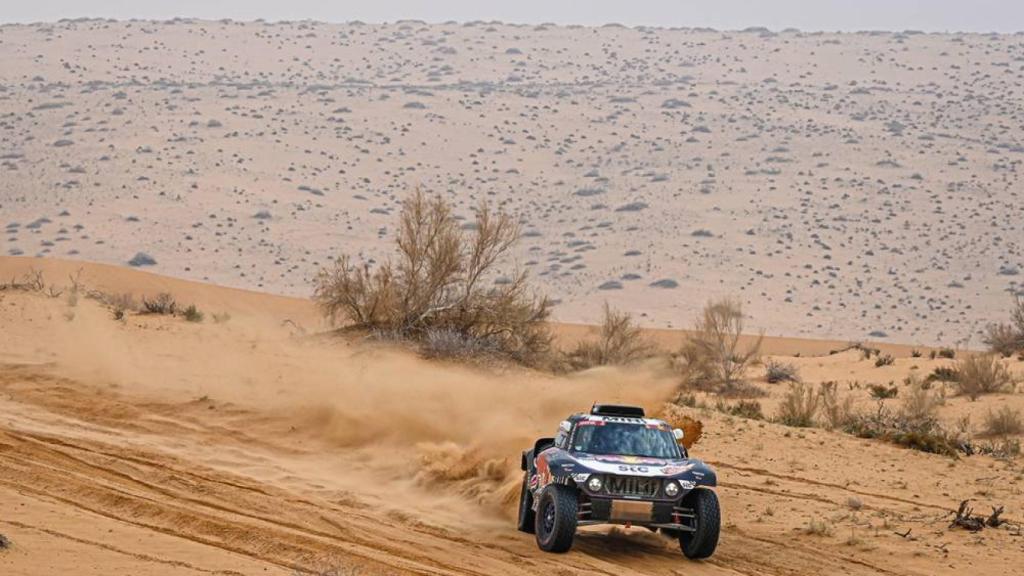 Carlos Sainz en el Rally Dakar 2021