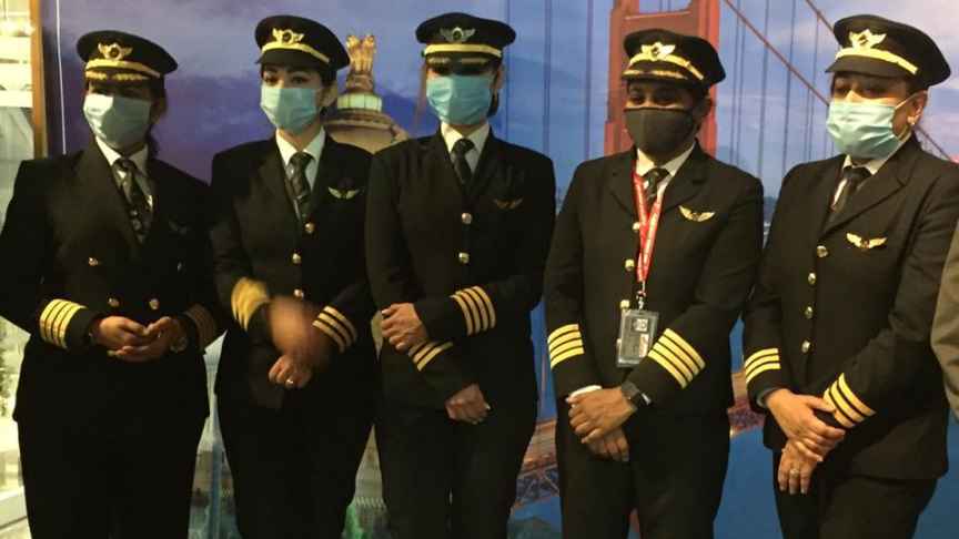 El Vuelo Histórico De Cuatro Pilotos Indias El Viaje Más Largo Sin Escala Con Sólo Mujeres Al Mando 2295